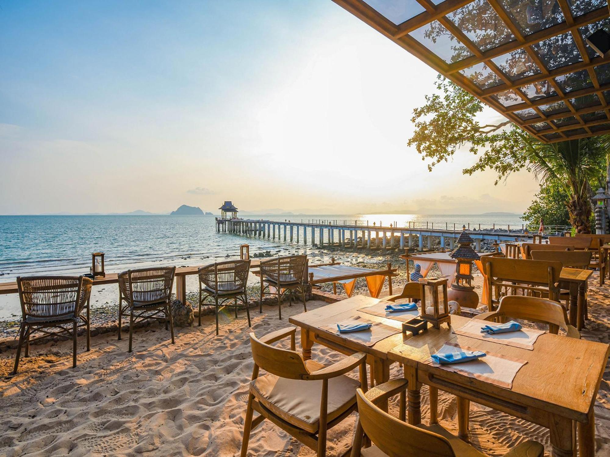 Santhiya Koh Yao Yai Resort & Spa - Compulsory Join Santhiya Speedboat From-To Ao Po Grand Marina At Phuket Яо-Яй Экстерьер фото A restaurant on the beach in Hua Hin