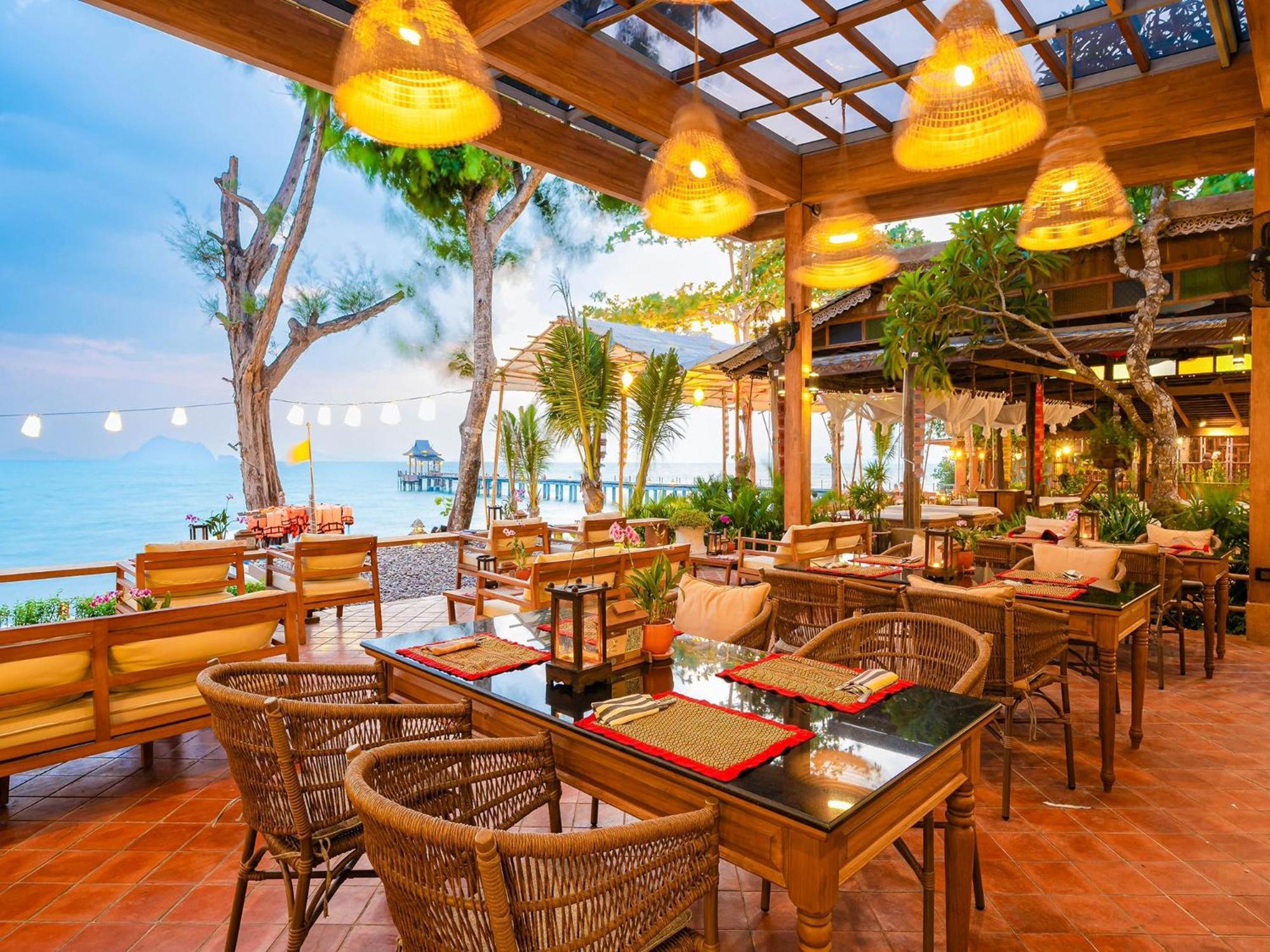 Santhiya Koh Yao Yai Resort & Spa - Compulsory Join Santhiya Speedboat From-To Ao Po Grand Marina At Phuket Яо-Яй Экстерьер фото The restaurant at the resort